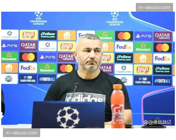 官方：塞维利亚主帅弗洛雷斯因战绩不佳下课，B队教练暂代职务。
