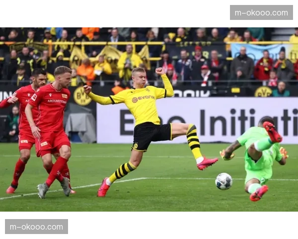 巴黎圣日耳曼3-1逆转里昂,哈兰德替补登场梅开二度 巴黎圣日耳曼3-1逆转里昂,哈兰德替补登场梅开二度